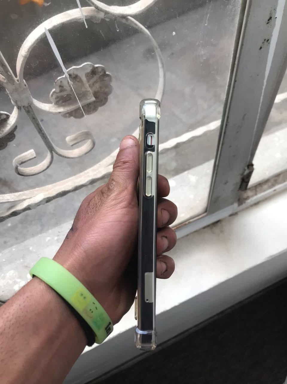 ايفون 12العاي جهاز نضيف كلش فقط ضهره مكسور مروسه وياه11عادي العنده يجي هاص


**إذا كنت صاحب هذا الإعلان وتريد حذفه لأي سبب، رجاءا أرسل رسالة إلى الدعم الفني**