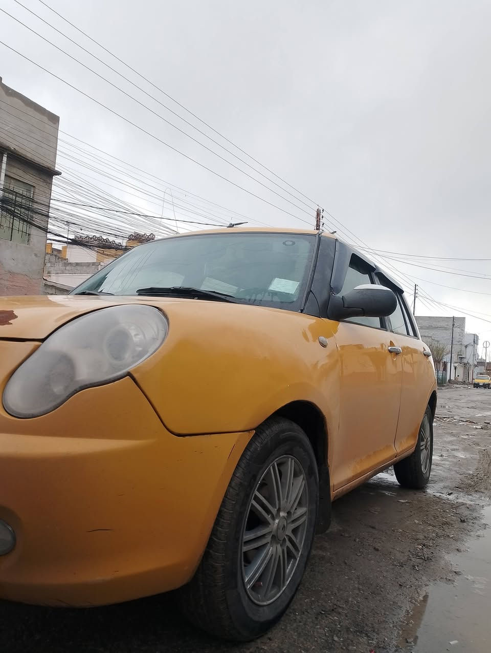 السلام عليكم 
اليفان موديل 13 
مكينه وكير شرط 
بدون ضرار 
كربون بنزين ⛽ 
رقم الماني 
السيارة بل واقع احله من الصورة 
السعر 32 وبيها مجال 
رقم الهاتف ***********
