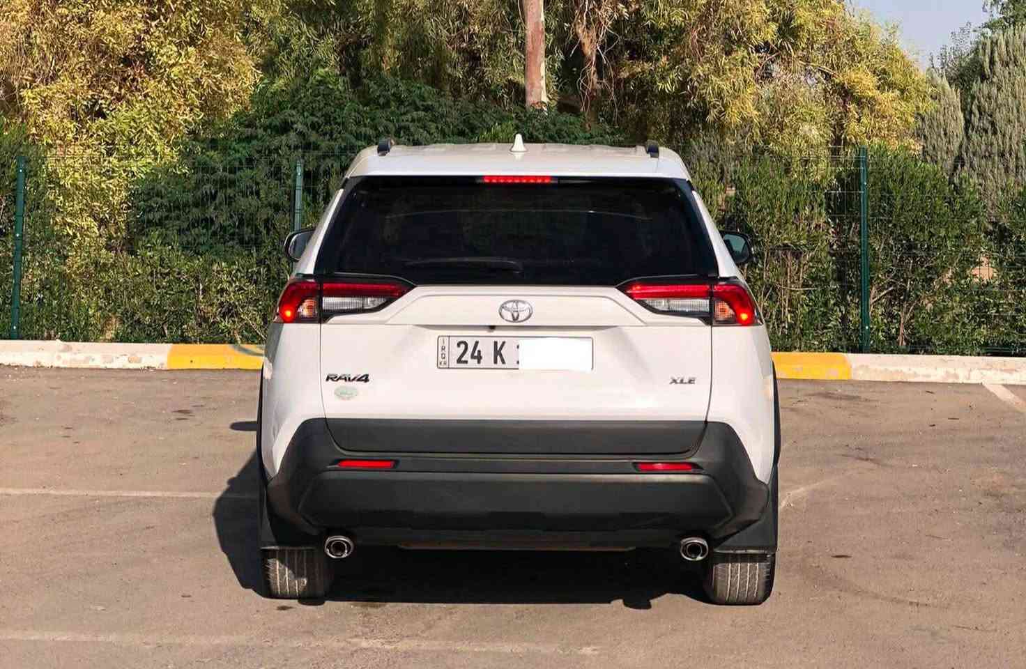 Toyoto rav4 2021 xle
 فول مواسه‌فاته‌ (ئۆتۆ هۆڵد , برێك به‌سمه‌ , به‌سمه‌ , رادار پشتو پێش , ته‌حه‌كوم ستێرن , خه‌تی جاده‌ , سێ مۆدی لێخورین , كوشن كاره‌بایی , )

گێر مه‌كینه‌ شاسی  براوه‌ به‌شه‌رت
65000 km رۆشتووه‌

بۆ نرخ!/ کۆمێنت بکە🗳

به‌ناوی خۆمانه‌ ته‌حویل غه‌رامه‌ به‌ناوكردن به‌شه‌رته‌
پشت و پێش كه‌پسه‌ حیزام نییه‌ به‌ حیزام ده‌یفرۆشین
ژم:73 91 201 0772
ژم:13 86 475 0750
