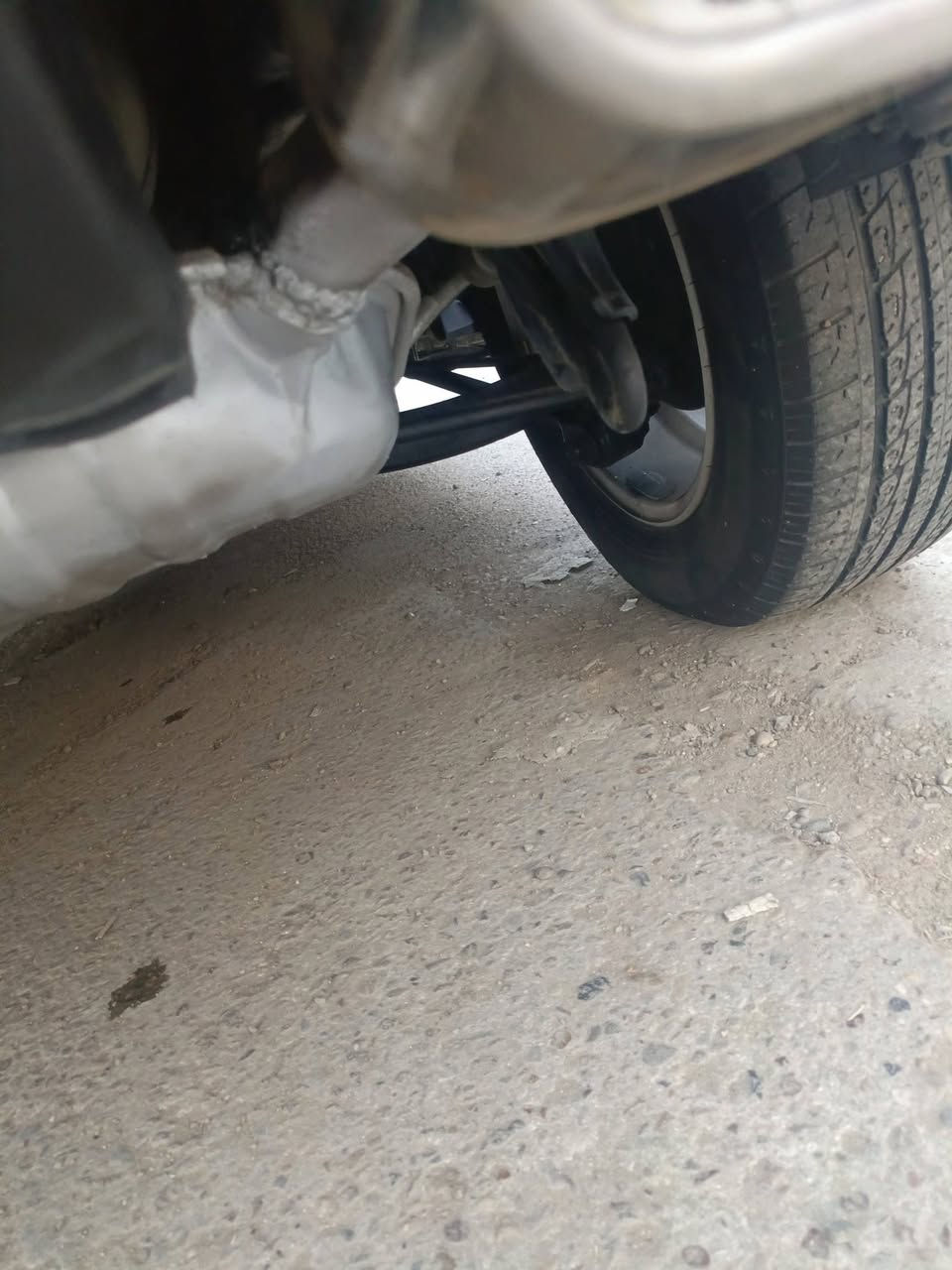 كيا سبورتج موديل 2009 خليجي كوري
مكفوله من الصبغ وضربه وتبديل ولبارد حته البلاستك 
كشنات جلد تدفئه كشنات حساس خلفي كامره 
محرك 2000 دوش رقم بغداد
العنوان بغداد تقاطع الامن العامه
رقم الهاتف ***********
