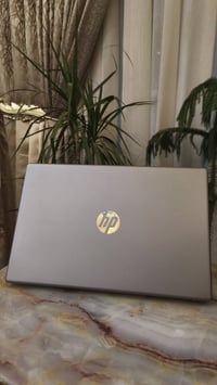 لابتوب hp المعالج :جيل 13 intel core i3 كرت الشاشه : مدمج  الرام : 8g ...