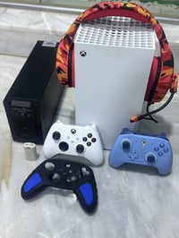‏XBOX SERIES X 1TB للبيع ماخذة من هورايزن بالمنصور  امانة الله استعمال...
