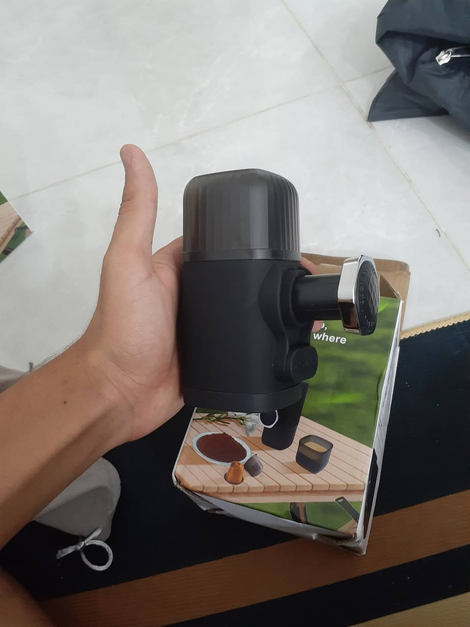 ☕ ماكينة إسبرسو محمولة للبيع ☕
استمتع بقهوتك بأي وقت وأي مكان! 🌟
✔️ حجم صغير وسهلة الحمل ✔️ مناسبة للسفر والطلعات والتخييم ✔️ تحضر إسبريسو بطعم رائع ✔️ تصميم أنيق وعملية جداً
إذا تحب القهوة وما تستغني عنها، هاي الماكينة راح تكون رفيقتك بكل مكان 😍
السعر: (اكتب السعر هنا) 📦 التوصيل متوفر
للاستفسار راسلني خاص.


**إذا كنت صاحب هذا الإعلان وتريد حذفه لأي سبب، رجاءا أرسل رسالة إلى الدعم الفني**