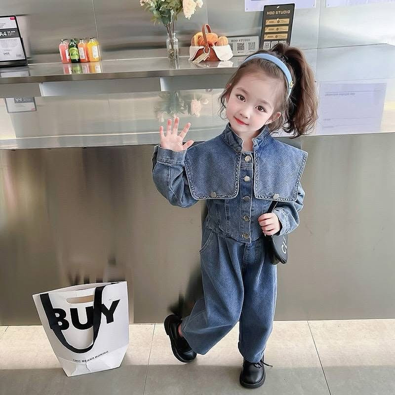 طقم بناتي جينز كوالتي عالي قياس من 2سنه لل8سنه العنوان بابل الحصوه واتساب *********** رابط التيك توك https://www.tiktok.com/@atfalstael123?_r=1&_t=ZS-93I72RnUoVA رابط الانستا https://www.instagram.com/atfal_stayl?igsh=bncwaGVrNWkwZnUx&utm_source=qr
