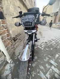 دراجه موديل ٢٥ زيرو صارلها شهرين من نازله شتغلت بيها شهر وبطلت ماشيه ٨...