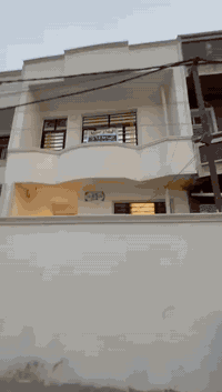 بيت للبيع • ٦٥م • طابقين