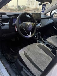 كورلا هايبرد • ٢٠٢٤ • ١٨٠٠٠ كم