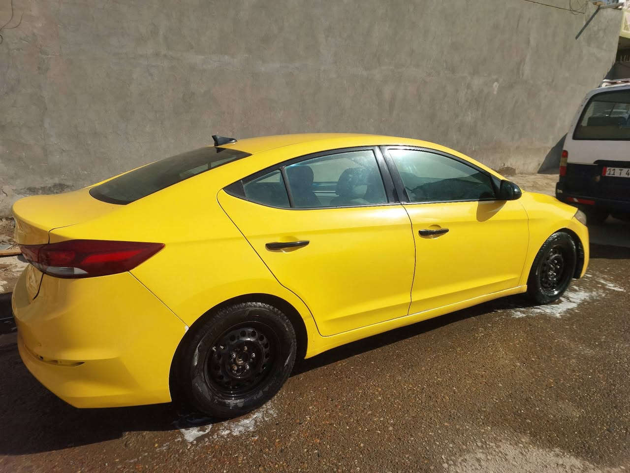 السلام عليكم النتراء لبيع موديل ١٨ وارد امريكي محرك ٢٠٠ مجفت صار ٦ أشهر خير من الله لا تنقص ولا تبخر ولا دوانز  كير جديد مبدله
مكاني جسر ديالى القديم  السعر ١٢٨ 
***********
كل التفاصيل بل فيدو
