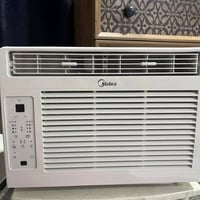 مكيف نص طن جديد للبيع  بسعر ١٥٠الف مبرده الدوليه مستعمله نظيفه جدا بسع...