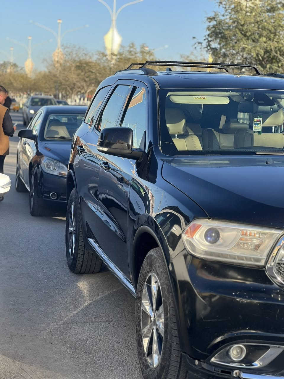 سلام عليكم
للبيع 

دوج دورنكو ٢٠١٦ فول موصفات كلين بدون ضرر خليجي 

كير محرك شرط بلادي 

باسمي كشن جلد 

ميموري يعني ذاكرة 

كذالك كشن تدفئة مع استيرن 

شاشة وسطية 

محرك ٣٦٠٠ 

حساسات امامية وخلفية

 أشاير مري

 رادار خلفي جانبي 

تشغيل عن بعد 

نضام توقف ذاتي 

تبريد ٣ قطع مركزي 

نقطة عمياء

بعد بي هواي موصفات مذاكرة 

مكان السيارة ديالى 

السعر على خاص وتدلل 
للتواصل ***********واتس اب وخط
