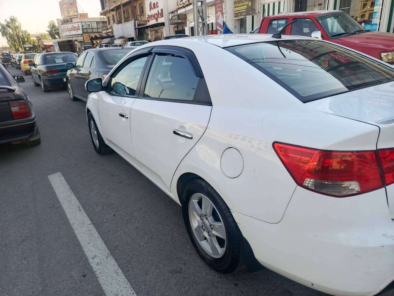 سيراتو موديل 2011
مكينة وكير بشرط
تبريد تدفئة بشرط 
طخم امامي خلفي بشرط 
داخل لونين 
سنوية جديدة 
هزة جديدة 
السيارة بسمي 
الضرر مكانين بارد+ كارت بالسقف بسبب ضاغطة
باقي السيارة مكفولة 
السعر 105 بيها مجال 
العنوان الموصل 
الرقم ***********
كورك ‏‪***********‬‏
