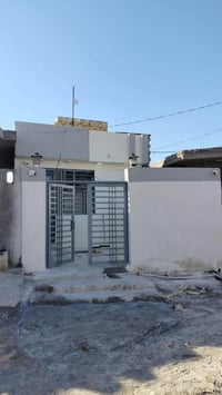 بيت • التقية الثالثة • ١٠٠م
