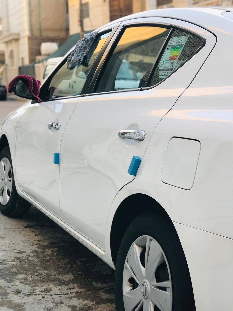 نيسان سني هندي 2020
بليته زركه 
دعاميه مصبوغه وبراكيت مبدل 
السياره جديده ماشيه61 الف 
مكان البلديات 
السعر 110
***********
