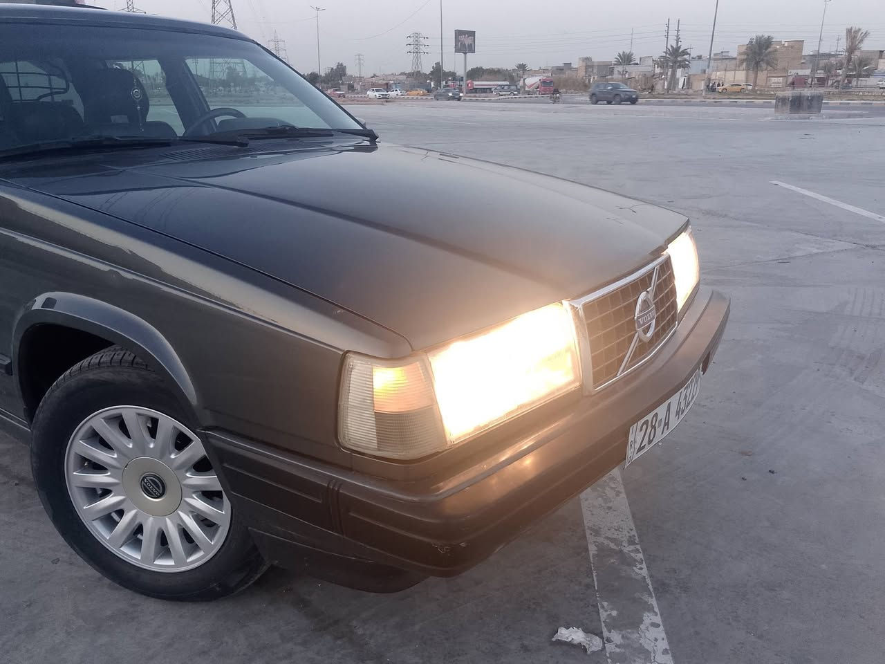 فولفو حجم 940 موديل 97 مكينه تيربو غرفه جلد تبريد شغال رقم نجف دولي بسمي كفاله من خياس  وشواصي *********** مكان سياره نجف ناحيه
