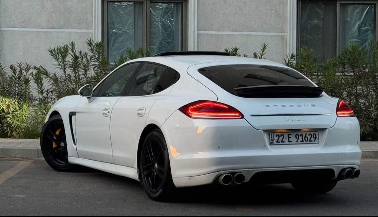 السلام عليكم
 بيع او مراوس حسب القناعه حته اذا انطي فرق 

السعر 225 ورقه
 
بورش بنميرا 2012
محرك 6 سلندر 3600 

السرعه 300 💪

رقم اربيل سنويه وهزه ورقم جديد
فول مواصفات
سلايد فتحه سقف
شاشه
كامره خلفيه
هاند بريك بصمه
اوتو ستوب
تحكمات ستيرن
شفتات ستيرن
سستم صوت Boos
داخل قرميدي لونه
كشنات جلد 
كشنات كهرباء
تدفئه كشنات
خزن ميموري
المري قلاب
3 قطع تبريد
سبايدر كهرباء 
جنطه كهرباء 
حساسات  امامي خلفي 360 درجه 
فجوج برمبو 8 بستم 
لايت عدسه متحرك 
لايتات محدث شكل جديد
زراك لايت

بك لايت محدث شكل جديد ومتغير

كزوز صوت كلش حلو
ويل كب 20 تو سايز
تخم تاير جديد 
((سياره بدون صبغ وعندي سونار بيه ))
للاستفسار 
*********** بغداد, العراق
