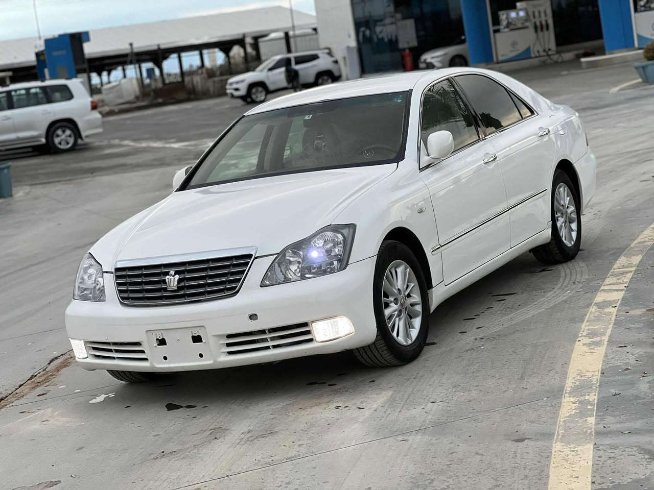 سەرەتا بە ناوی خوای گەورە میهرەبان ❤️
سلاو لە ئەدمینی خۆشەویست❤️
تویتا کروان شاهینە2007 180  رۆیال براوە براوە
مەکینە بچوکی گیر گەورەی بئ دوکلل بئ دوکل ئالتونی بازار
بەسمە رەساسی 
ناوزەردی ساج مەلەکی سفر 
ساج و دەشبل رەقەم یەک  جوان و بئ شکاوی
لایت ناوجەی کوئر
ئاوئنە شەفت 
پەردە
شاشەو کامئرا
ساردو گەرم بەستراوە
برئکی نەبەستراوە 
جامەکانی هەلگیراوە
کارەبای کامل مەزبوتە 
کامل ئیمپیفایەری و موکەبەرە مەزبوت
کامل مەسرەف کراوە
کامل کونی گەرمی گیراوە هەوای نایەتە ناوی
5بەسمەیە بەسمەی سندوقی مەزبوتە
رۆنوپاتری و هایدرۆلیکی تازە گۆراوە
4تایە و ویلی رۆیالی بیلادی لە ژئرە
لایتەکانی کەڤەری رەش کراوە
کامل زینۆنی بلادی 
حەقیقی جوە 117.000
بئ قەپو قۆپ 
سەقفی شوشەیە لەشەی شوشەیە
پئشو پشت کەپس بئ دەحمو لئدراو
سەقف وکەڤەری بە شەرت 
بئ بۆیاغ 
گئرو مەکینە بەشەرتی وەستا و رۆن گۆرین
قەترە دوکەلی نیە 
مشتەریی تئل بکە یان جات بکە جوابی کۆمئنت  نادەمەوە لەگەل رئزم
بەس فرۆشتنە گۆرینەوە. وقیست ناکەم
شوئن رانیە _حاجیاوا 
0751 807 45 42
فایبەرو واتس اپی  لەسەرە
