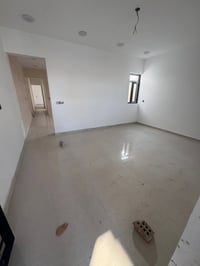 منطقة السيدية • غرفتين • طابق أرضي وأول