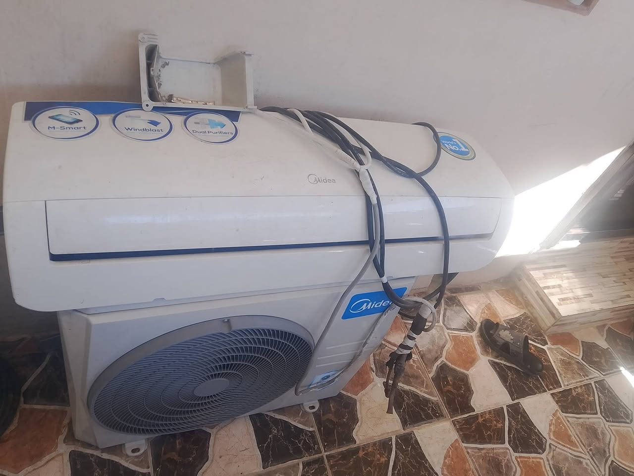 سبلات 2طن للبيع الجهاز كلش نظيف شغال شرط الشد والفحص سعر 425 وبي مجال ***********
