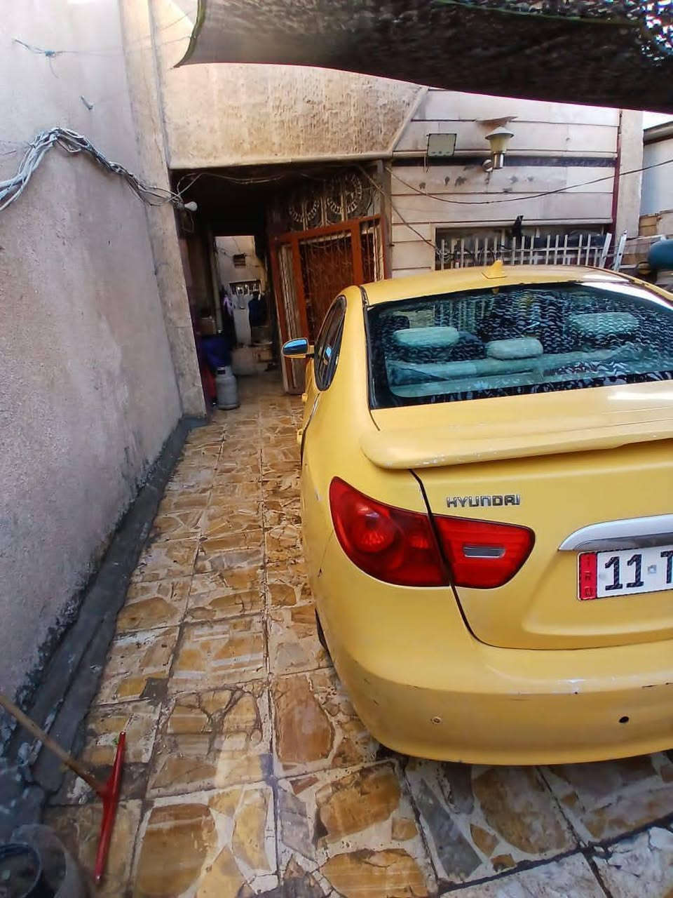 سياره الانتره وارد امريكي2009 سعر 85ورقه  الرقم انكليزي ومصفره (حادثه بل قماره مثل ما موضح بل صوره خسفه في ربع القماره)
***********
