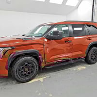 تويوتا سيكويا SR5 • ٢٠٢٤ • مزاد ١٦/٢