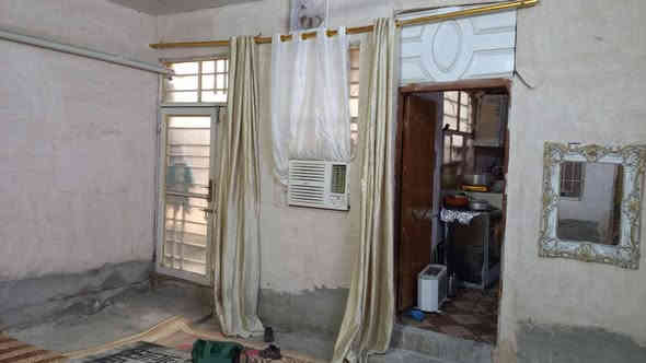 بيت للبيع مساحه 111 طاب صرف العنوان الحيدريه حي الغدير السعر خاص ***********
