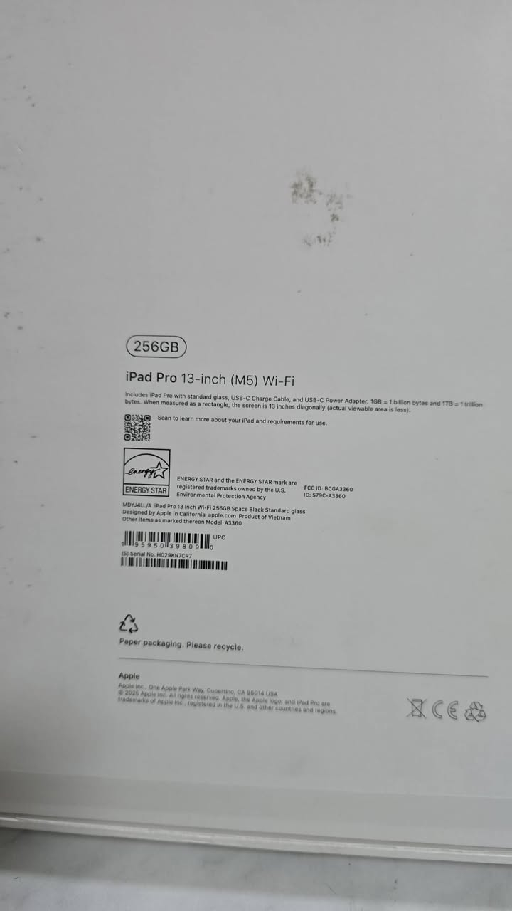 ipad pro m5  13" کسر کارتون للبیع
للاستفسار تواصل واتساب ***********
