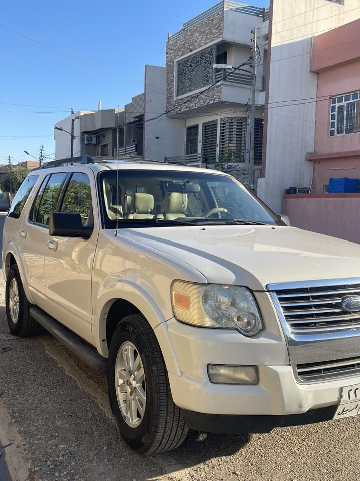 مكان السيارة: كركوك
للتواصل: ‭٠٧٧٠ ١٢٢ ١٧٦٢‬
* المحرك: 6 سلندر - 4000cc
أضرار السيارة: سالمة من اي حادث 
• وارد خليجي - 
•
• كفالة المحرك والكير والصدر
ر تفاصيل إضافية:
• رقم السيارة: اربيل 
• باسم المالك تحويل مباشر
• السنوية نافذة لغاية 2026
• لون السيارة: أبيض
• إطارات جديدة
للتواصل: ***********
السعر: 130 ورقة - قابل للتفاوض
