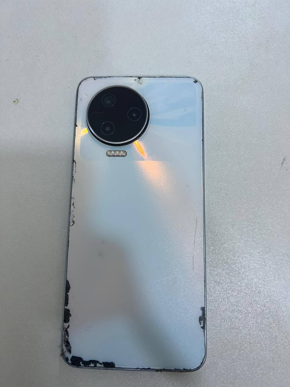 İnfinix note 12 pro
ذاكرة 256 تبديل شاشة 
الكاميرا الخلفية لا تعمل ما اعرف شنو ضررها بعد ما بدلنا شاشة عرفنا ما تشتغل وعفناه على وضعه 
المواصفات موجودة في الصور 
السعر 75 الف يوجد توصيل لجميع المحافظات


**إذا كنت صاحب هذا الإعلان وتريد حذفه لأي سبب، رجاءا أرسل رسالة إلى الدعم الفني**
