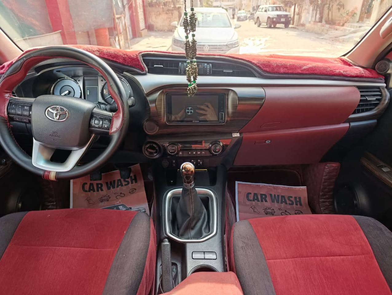 تویوتاهایلوکس 2023
 بی بویاخ ۱پەلە کارت 
گیرومەکینە بەشەرت 
 زۆربەجوانی پاکی ماوە 
هیچ خەلەلیکی تیدا نییە 

سعر لە کۆمێنت داوابکە ڕاستەخۆ بۆت دیت 📩 

سەیارەکە مالی دۆستە 

ژمارەی خاوەنی 
***********
