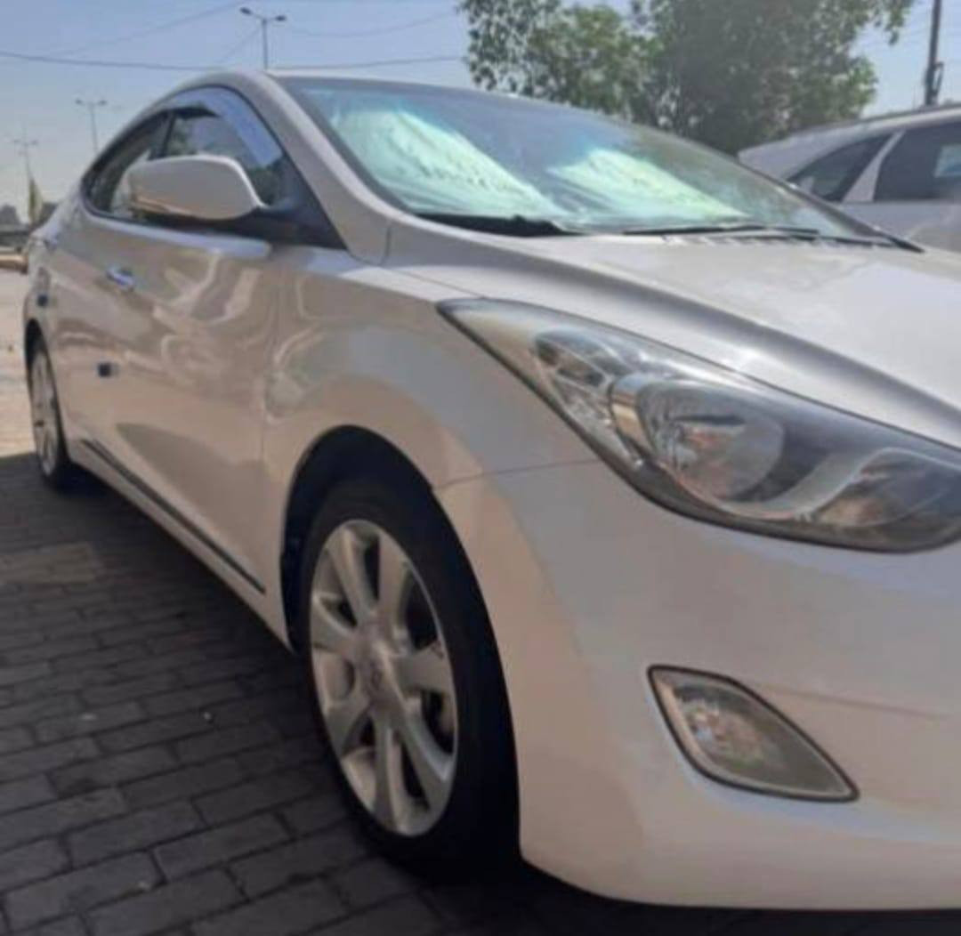 السلام عليكم
النترا 2013 بأسمي سنويه بغداد محرك 1800 گير كفاله عامه تخم تاير جديد صدر خلفي وامامي جديد تدفأه تبريد حساسات تحكم ستيرن سياره جديده ماتصرف اي شي عليها السعر 125وبيها مجال.. العنوان(بغداد _بسمايه)..***********
