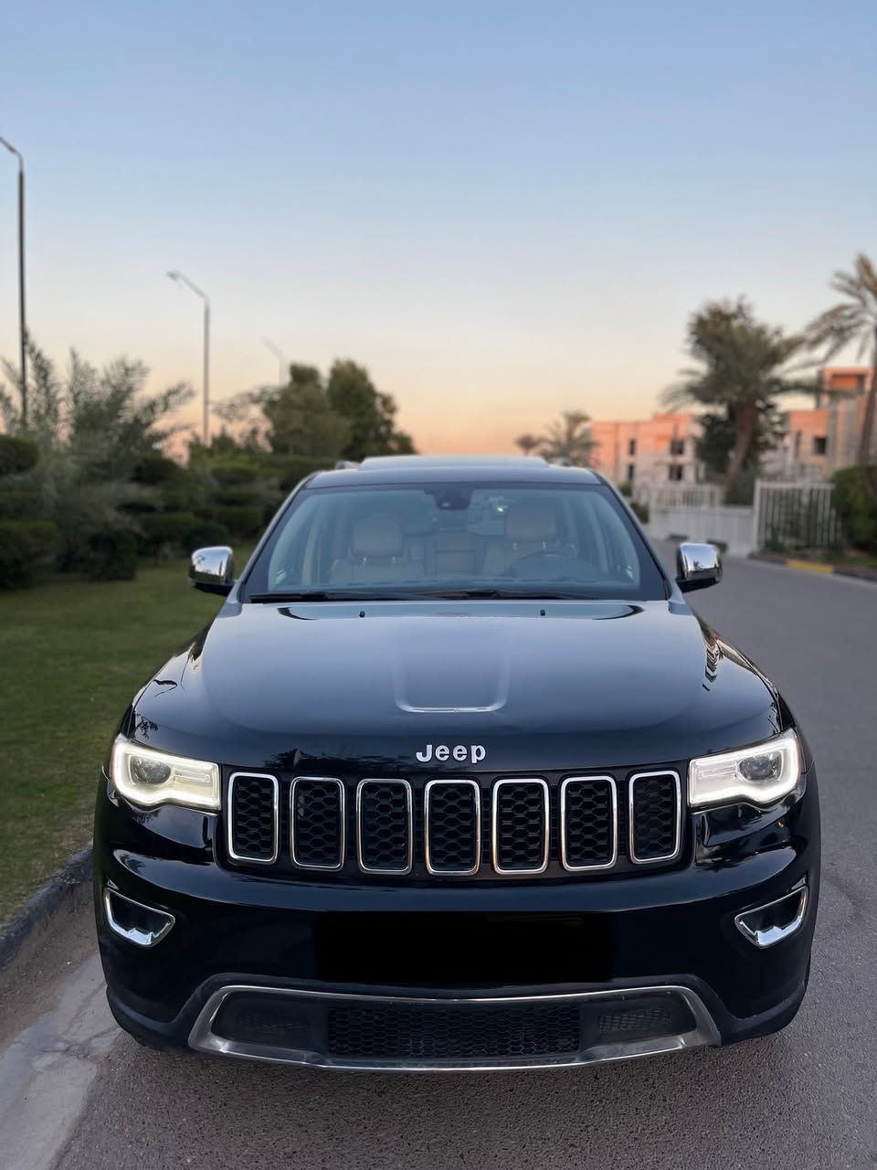 السلام عليكم
جيب ٢٠٢٠ اوفر لاند سته سلندر ..رقم بغداد الجديد 
السياره حيل حلوه ماشاء الله  ادامه كامله صدر امامي خلفي تايرات جدد موصفات الاوفر لاند المعروفه فول الفول بدون رادار
حادث السياره بسيط بارد حافه جاملغ وحافه البنيد
وهنا صار بيها تكحيل كارت مكانين 
مواصفاات السياره
١-بانوراما
٢-جنطه كهرباء
٣-خزن ميموري
٤-كشنات كهرباء + تدفئه+ تبريد+ الكشنات الخلفيه ٥-تدفئه
٦-تحكم استيرن كهرباء +تدفئه
٧-اطفاء ذاتي عند الوقوف
٨-دمام صندوك
٩-فور ويل
١٠-تشغيل عن بعد
١١-شفتات ستيرن
١٢-اشاير مري + مري قلاب + رادار تحذير + مري شفط
١٣-شاشه جبيره
١٤-جكات تحكم صعود ونزول
١٥-حساس خلفي
١٦-قطعتين تبريد
١٧-كشنات جلد اوف وايت
١٨-دخول ذكي+ ترحيب
كتلوكات السياره بعدها وياها 
مكينه والكير مكفولات من الفتح 
مكان السياره بغداد حي الجامعه 
سعر مناسب ٢٢٧ 
مكان السياره بغداد حي الجامعه. 
للاستفسار ***********
