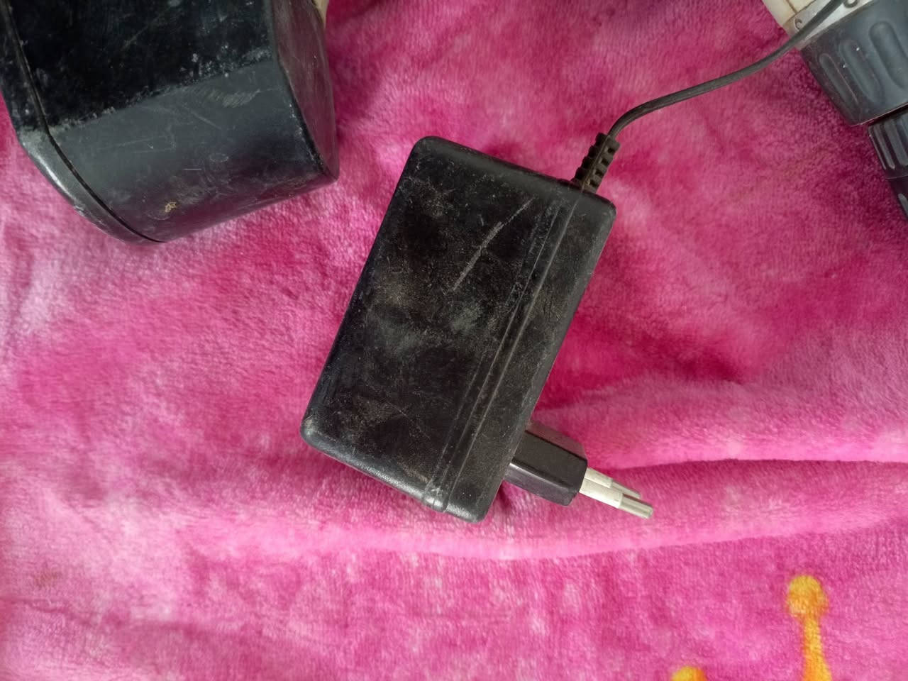 قيم وخذها شغل بس بطارية ضعيفة


**إذا كنت صاحب هذا الإعلان وتريد حذفه لأي سبب، رجاءا أرسل رسالة إلى الدعم الفني**