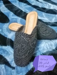 أحذية مستخدمة نظيفة بأسعار مناسبة رقم الحجز 07741157155