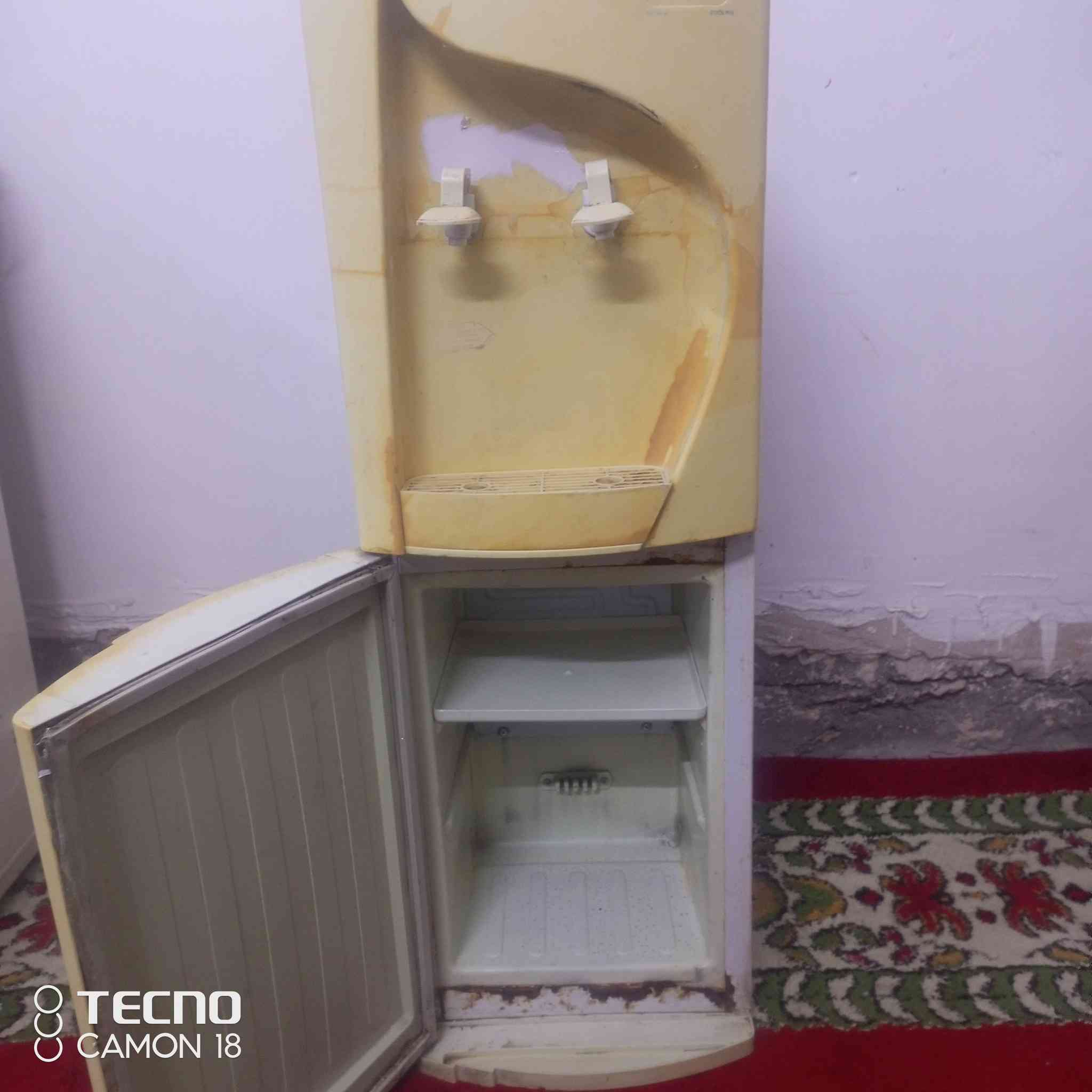 للبيع براد أن ماء شغاله ماء بارد حار على فحص  بيهن أضرار بصيطه سعر الواحد 30الف مكانها سبع البور


**إذا كنت صاحب هذا الإعلان وتريد حذفه لأي سبب، رجاءا أرسل رسالة إلى الدعم الفني**