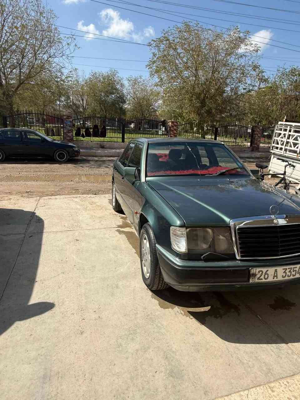 مارسيدس للبيع مكلف بل نشر رقم صاحبه***********
