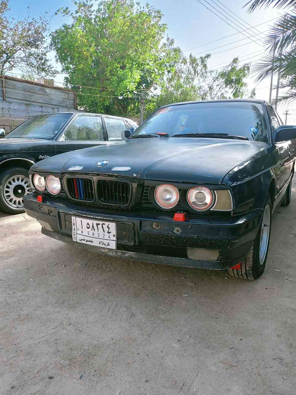 اسلام عليكم الشراء يشرفني مو شراء اذكر الصلاة على محمد وآل محمد 
 BMWحجم 525e34
 كفاله مكينه 25مسكر فانوس المرغوب  حداديه 4 وياله خليه معه طخم تاير جديد كهربائيات كلها شغاله مرايات جوانبكهرباءتحكم بل مري  اكسوراات لايت قوي  اصفر عاليه زنون دواخل جديده رقم كربلاء بسمنه شرط تحويل تراي وين ما يعجبك للسفسار ***********
مكاني ذي قار
