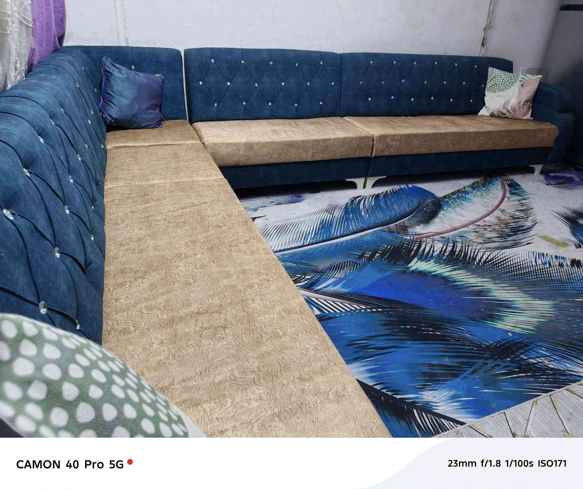 ديوان 10 مقاعد نضيف تسكام اي ضرر مابي اخو الجديد السعر 250 وبي مجال المكان كربلاء ***********
