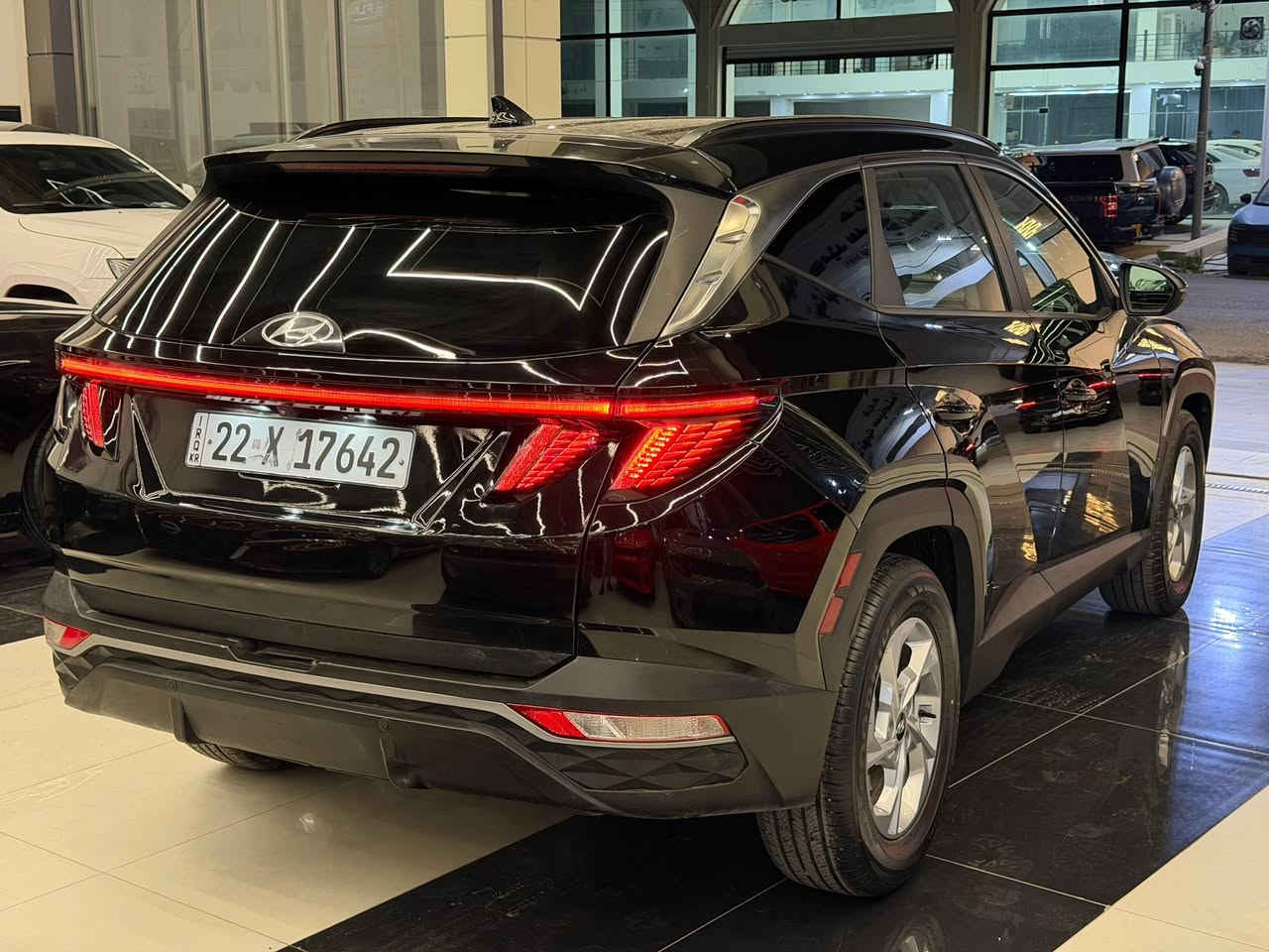 السلام عليكم توسان ٢٠٢٢ للبيع جديدة سيارة $١٥٩💸 
ماشي فقط ٤٤ الف ميل سيارة مواصفات SEL يحني فول بدون باناوراما شاشة كبير رادار امامي رادار خلفي كاميرا
كشنات هيتر تحكمات ستيرن بعد بيها هواي مواصفات 
سيارة بيها جاملغ خلفي نص قبغ جنطة باقي كفالة بجم خلفي كبس شواصي لغد كل كفالة ايرباك فقط ستيرن 
كير محرك برغي ماملعوب مامفتوع جاهزة سنوية هزة ارقم كل جديدة موجودة ب اربيل *********** واتس اب
