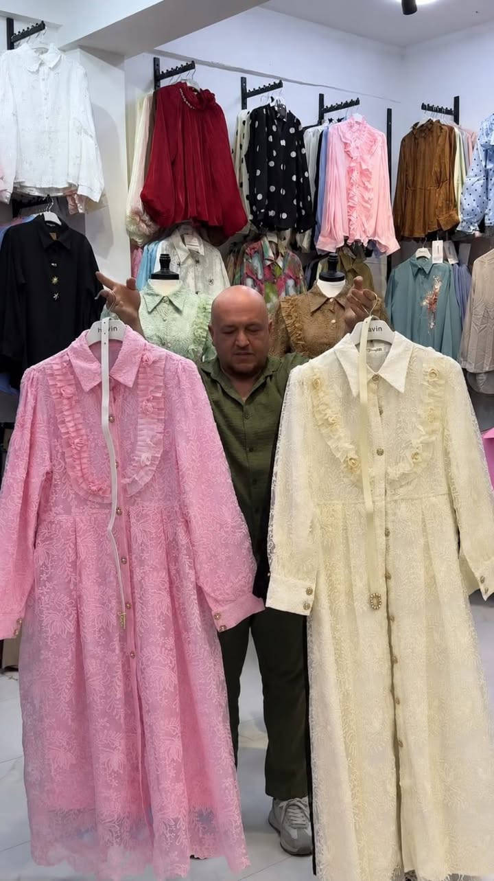 فستان يخبل فكتوري وسعره مناسب كلش 🤩🤩يرهم للمناسبات هم متوفر قياسات 🤩


**إذا كنت صاحب هذا الإعلان وتريد حذفه لأي سبب، رجاءا أرسل رسالة إلى الدعم الفني**