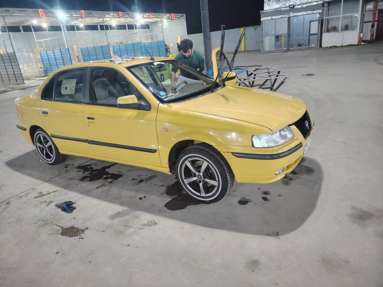 سلا عليكم سياره سمند البيع مكفوله كفاله عامه كير مكينه تخم تاير حداديه جديده موديل 2013 السعر 40 وبيه مجال مراوس حسب القناعه خاص مغلق الرقم ***********
