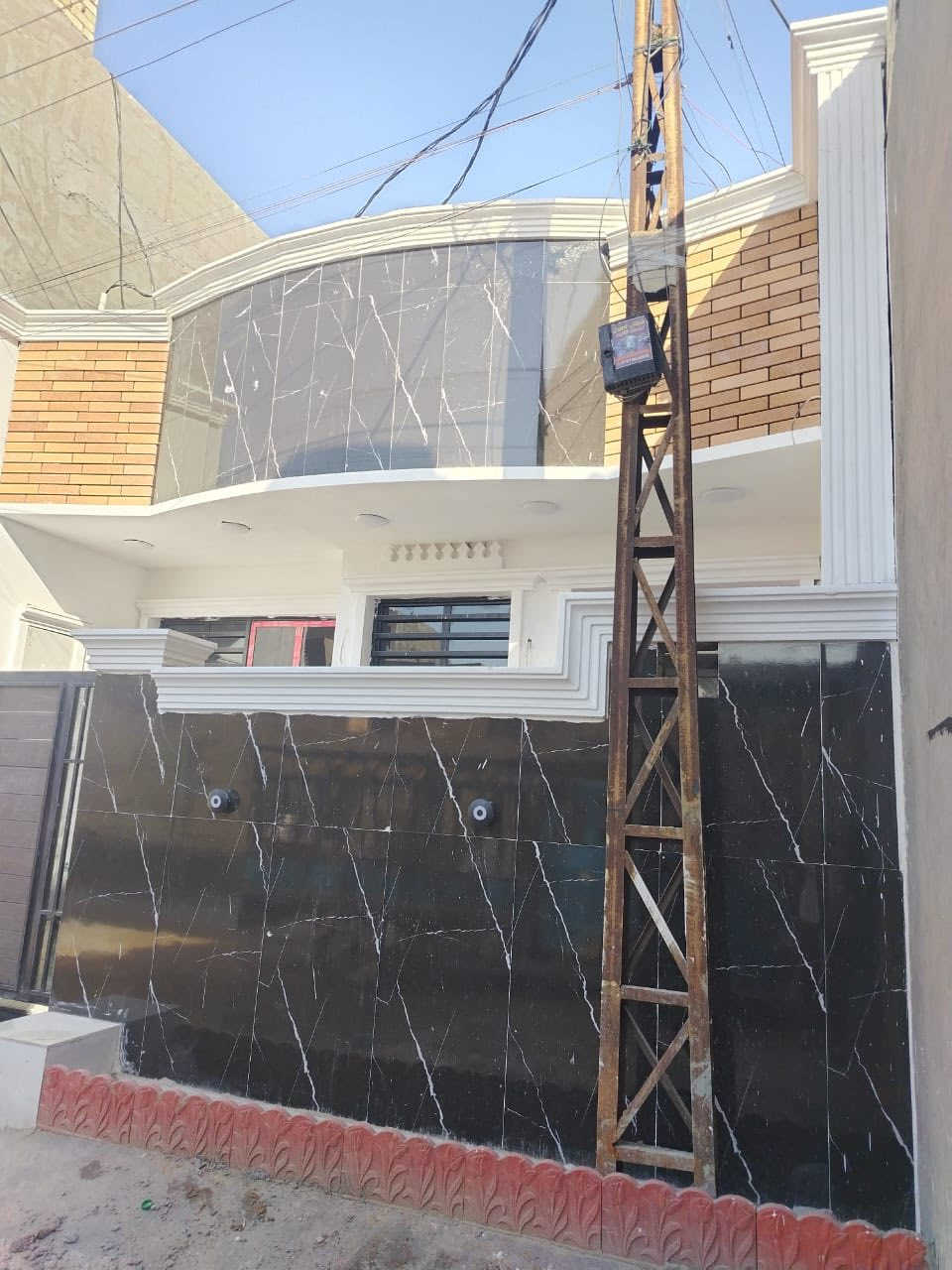 � الموقع: الدورة – البوعيثة – مجمع عدل الأول

🏡 بيت سكني مميز
📐 المساحة: 100 متر
🔹 طابق ونص
🛏️ غرفتين نوم
🛋️ صالة
👩‍🍳 مطبخ
🚿 خدمات كاملة

💰 سعر مناسب
📞 للاستفسار:***********
