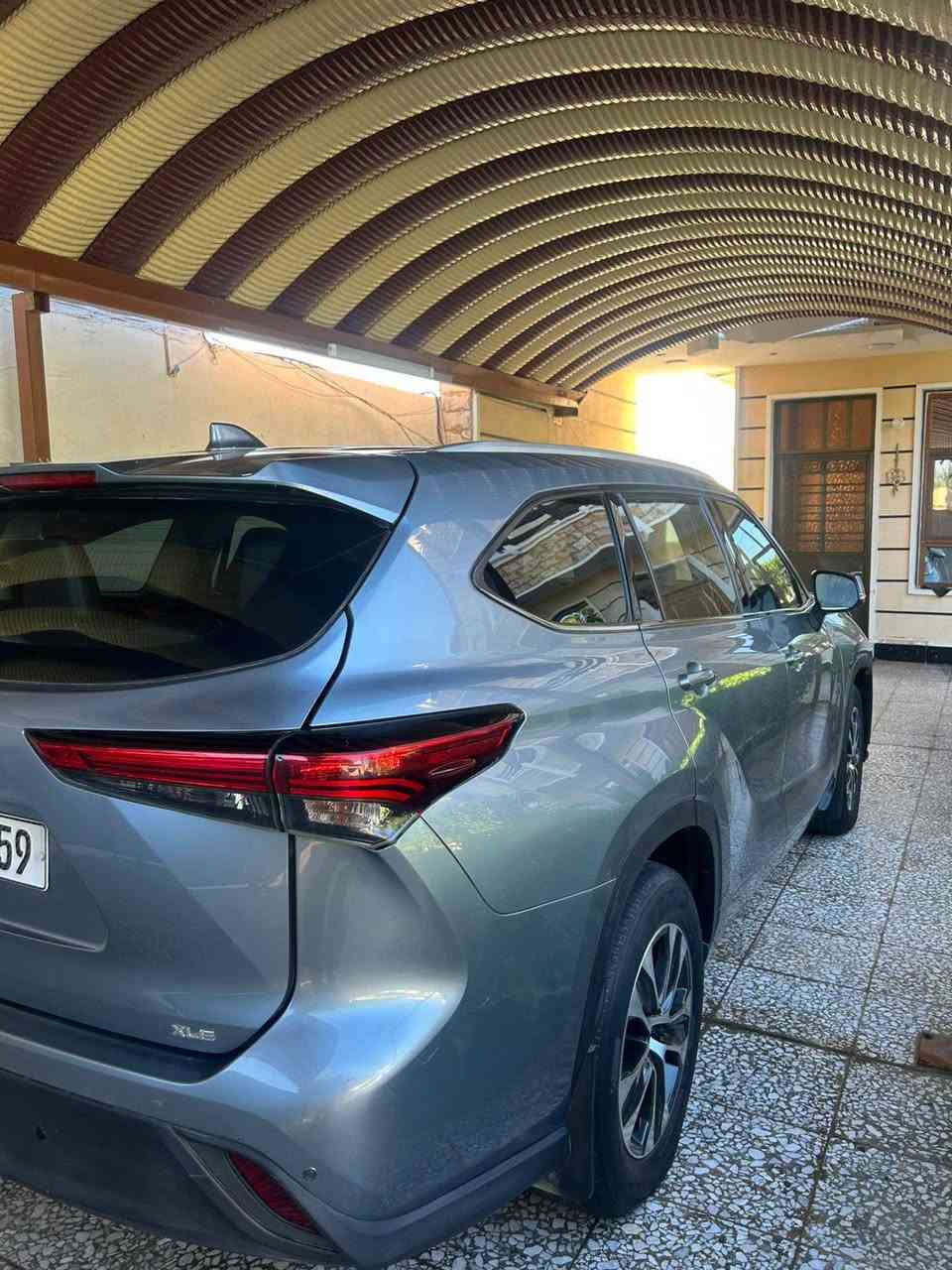 السلام عليكم ..هايلندر 2022 للبيع فول 6 سلندر جاملغ وبند ..وبيهه كلير جاملغين خلفي  من امريكا ..السعر 255 هاتف ***********...*********** ..بغداد الراشديه
