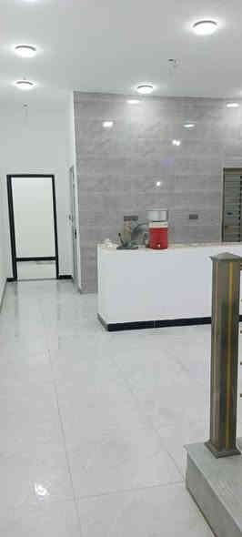 اعلان 71
رقم بيت طابقين للبيع – منطقة ياسين خريبط (الزون الثاني)
المساحة: 110 م²
الواجهة: 5.5 متر
نوع البناء: طابوق بالكامل
سنة البناء: 2025
جاهز للتحويل ثاني يوم

تفاصيل الطابق الأول:
 • غرفة نوم
 • استقبال
 • حمام داخلي + حمام خارجي
 • صالة مفتوحة على مطبخ

تفاصيل الطابق الثاني:
 • غرفتين نوم
 • صالة
 • حمام

مميزات إضافية:
 • بيتونة كبيرة تحتوي على مخزن
 • موقع في الزون الثاني

السعر: 265

الاستفسارات والاتصال على الرقم : ***********
