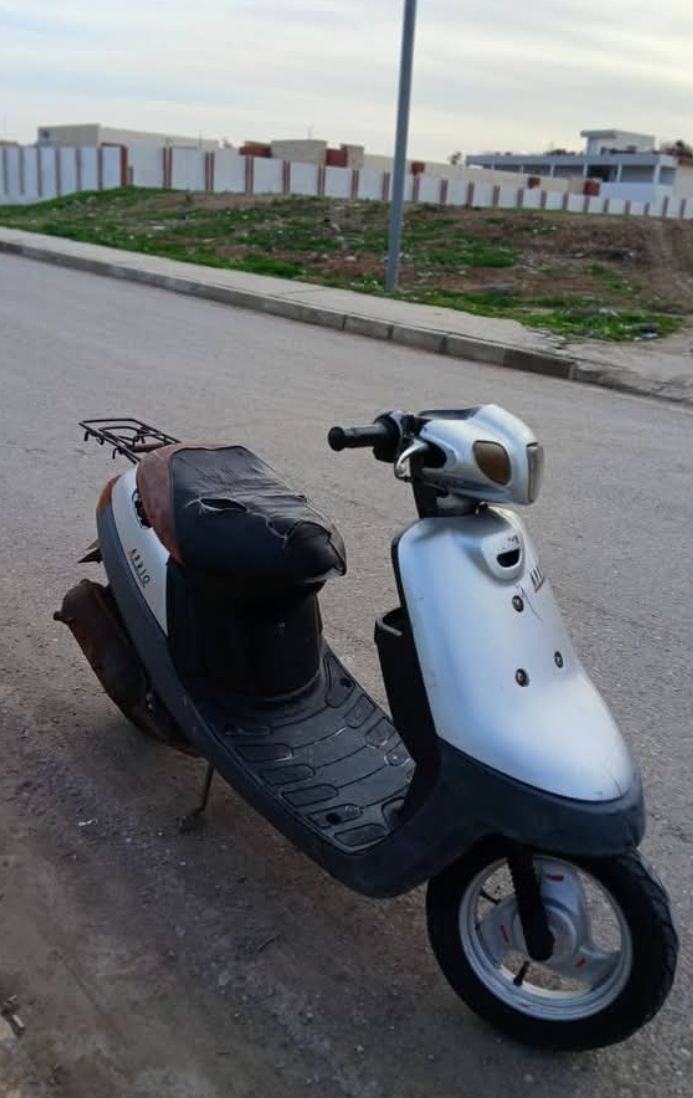 السلام عليكم اخوان عندي هذا الماطور بوتين للبيع شرط وايرمانيه شغاله هورن شغال لايت شغال اشاير شغاله سلف شغال بس يعوز باتري شرط ماكينه خرسه شرط ما ابي صوت اكسن ولا صوت ونه شرط هندر واحد مكاني موصل جانب الايمن السعر 280 بي مجال حك الجيه


**إذا كنت صاحب هذا الإعلان وتريد حذفه لأي سبب، رجاءا أرسل رسالة إلى الدعم الفني**