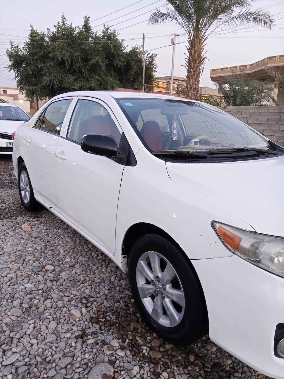 سلام عليكم كورلا موديل 2009 وارد امريكي بيها باب امامي صبغ وجاملخ خلفي صبخ بدون دواخل سنويه بأسمي كبل تحويل رقم انبار 
 سعر دفتر وخمسه وبيها مجال 
المكان / الانبار الرمادي 
رقم الهاتف / ***********

