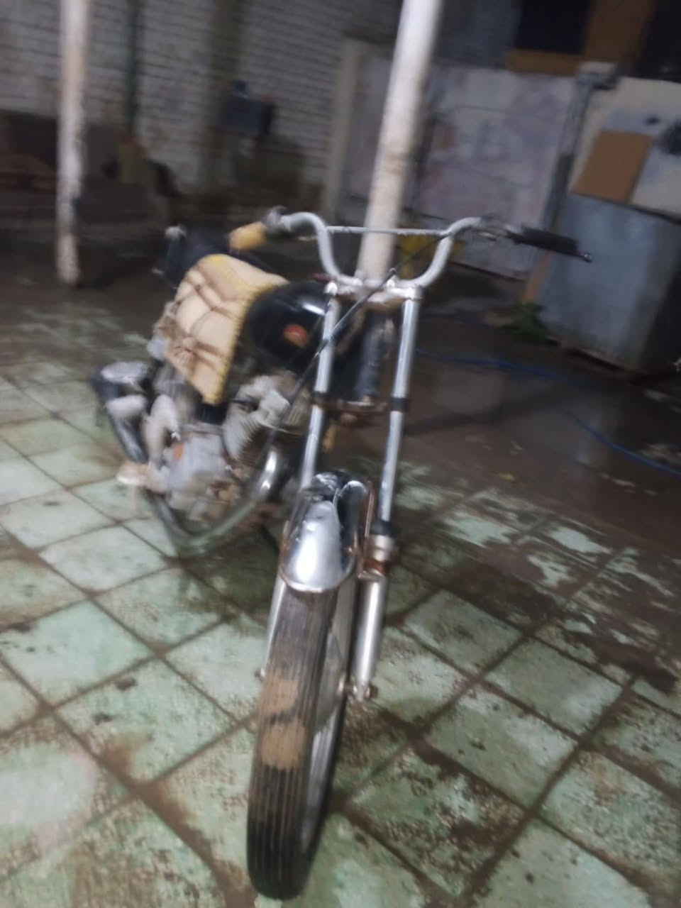السلام عليكم دراجه للبيع سيفان حربي كلك كلك مكاني ديالى الخالص ***********
