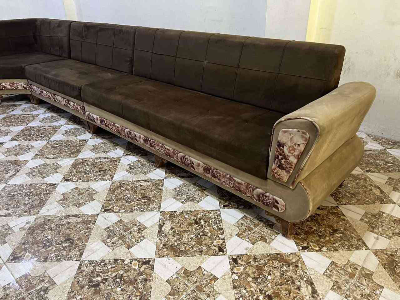 بؤ فروشتن
١٣٠ هةزار
***********
