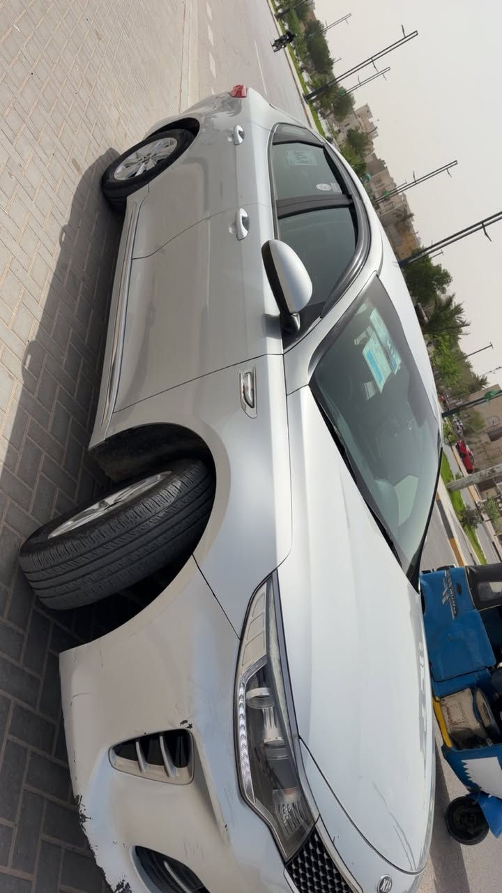 سلام عليكم 👋🏻

اوبتما كي 5 موديل 18 
 (((( بانزين بانزين ادوات ادوات بيه كصه جنطه ))))
متومه شمالي طبق الاصل 

اوبتما كصه جنطه سياره كارتون مال جناي فول عده البصمه والفتحه …

كير مكينه 2400 دوش مامفتوحه و التبريد ثلج 

كشنات ودواخل جلد 
حساسات خلفي وامامي ✋🏻
مريات شفط 
تحكم ستيرن وشفتات بالستيرن 
نظام ايكو ومانع الانزلاق 
شاشه وكامره دواره وداش كام 
سستم سماعات دمام تتونس بالصوت 😅
كهربائيات فول ..لدات  امامي ولايتات زنون 
ويلات كروم  وطخم تايرات جدد
السياره احلى مصور وهواي بيه مواصفات 

((مكان السياره بصره السعر65 وبيه مجال )) واذا شوفه غاليه اسوك كلشي بي ودعيلي بالزرق الي ولجميع  

اتصال ***********
