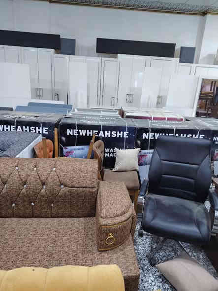 لبيع وشراء الأثاث المستعمل والجديد ومراوس العنوان طريق بهرز ام العظام قرب المجسر الجديد نشتري كافت الأثاث المنزلي ولمكتبي وغرف نوم تركي صاج عراقي للاستفسار هاتف *********** الاتصال وتس اب فقط أو هاتف
