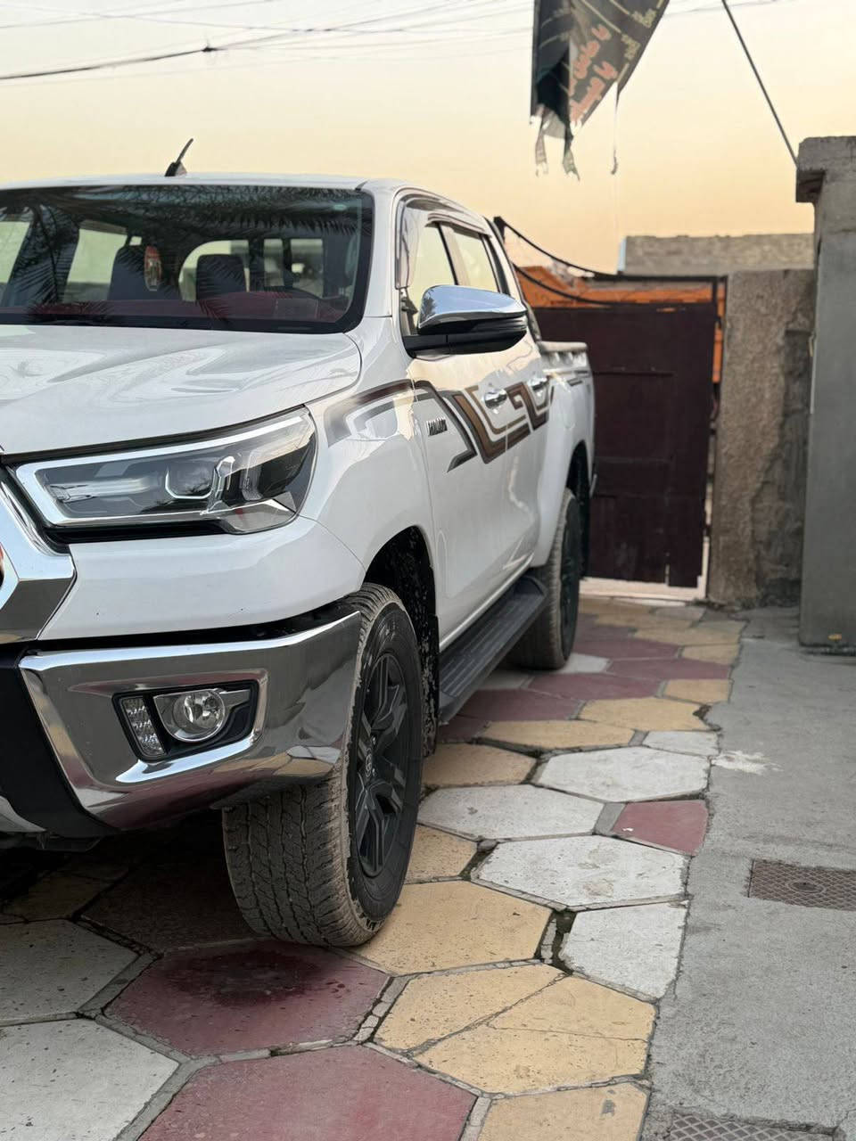 سلام عليكم بيكم هايلوكس (2021) ساز فول مواصفات بصمه كشنات تدفئة تبريد ***********
